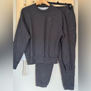 Gymshark Rest Day Crewneck Sweater and Jogger Set.‎ Size S Top and XS pants